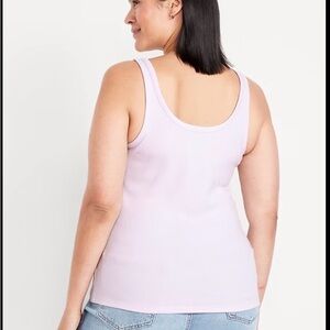 Old Navy white first layer Tank Top size 4X. NWT.